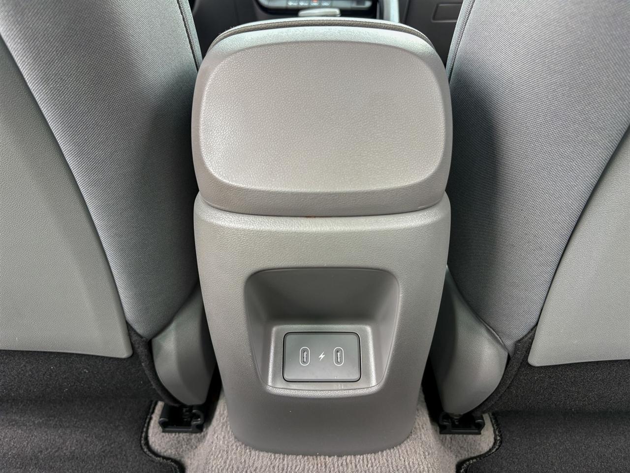 Hyundai Elantra  2026