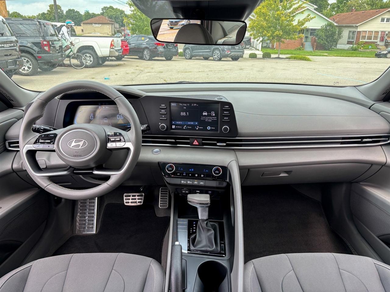 Hyundai Elantra  2026