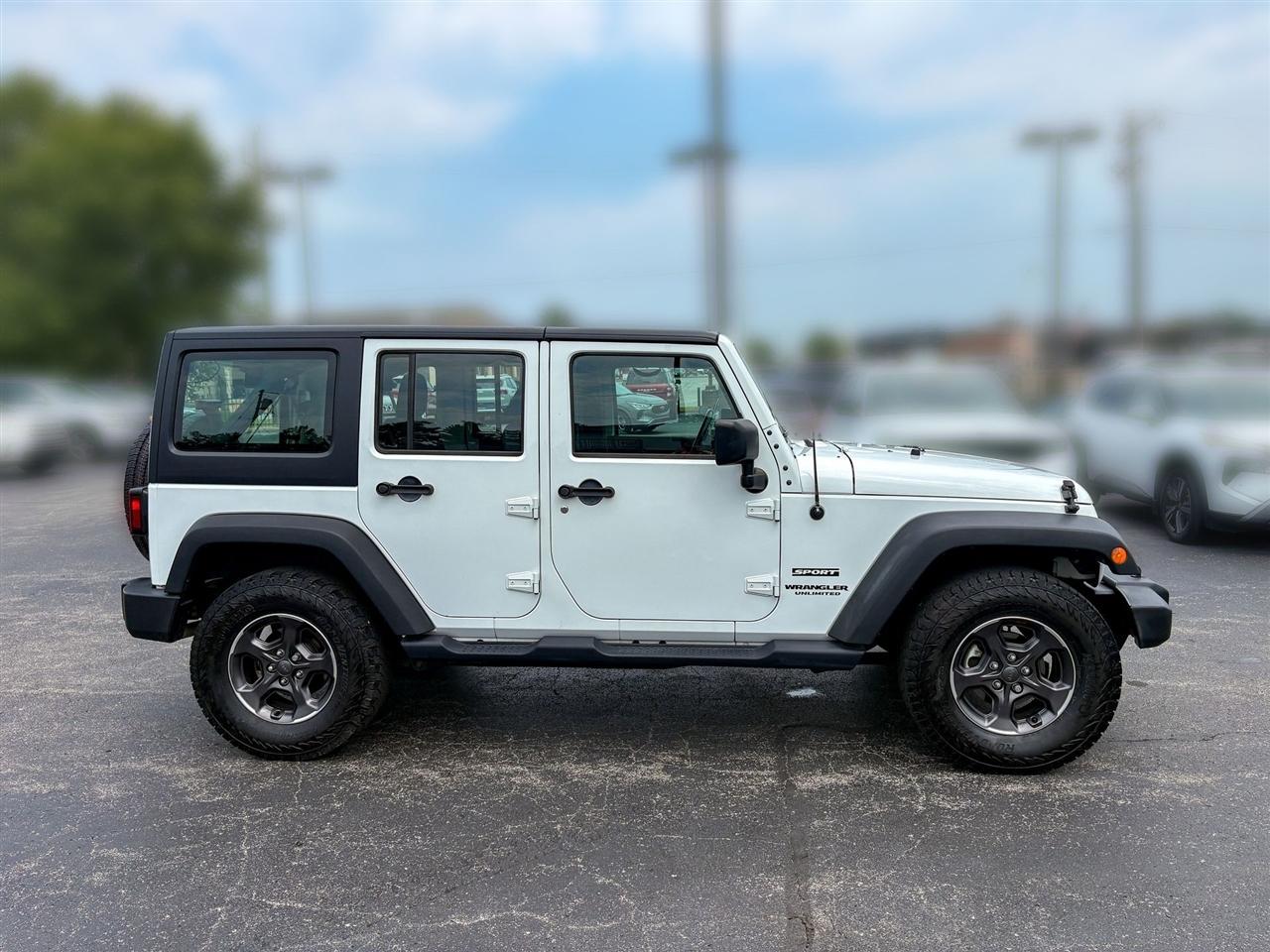 Jeep Wrangler  2017