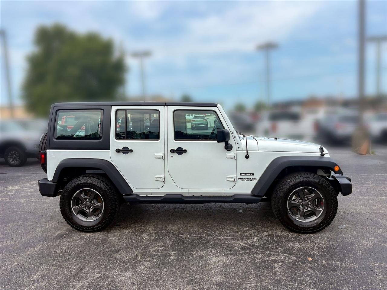 Jeep Wrangler  2017