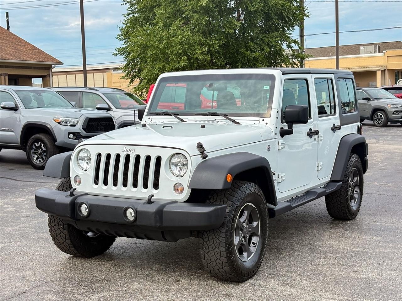 Jeep Wrangler  2017