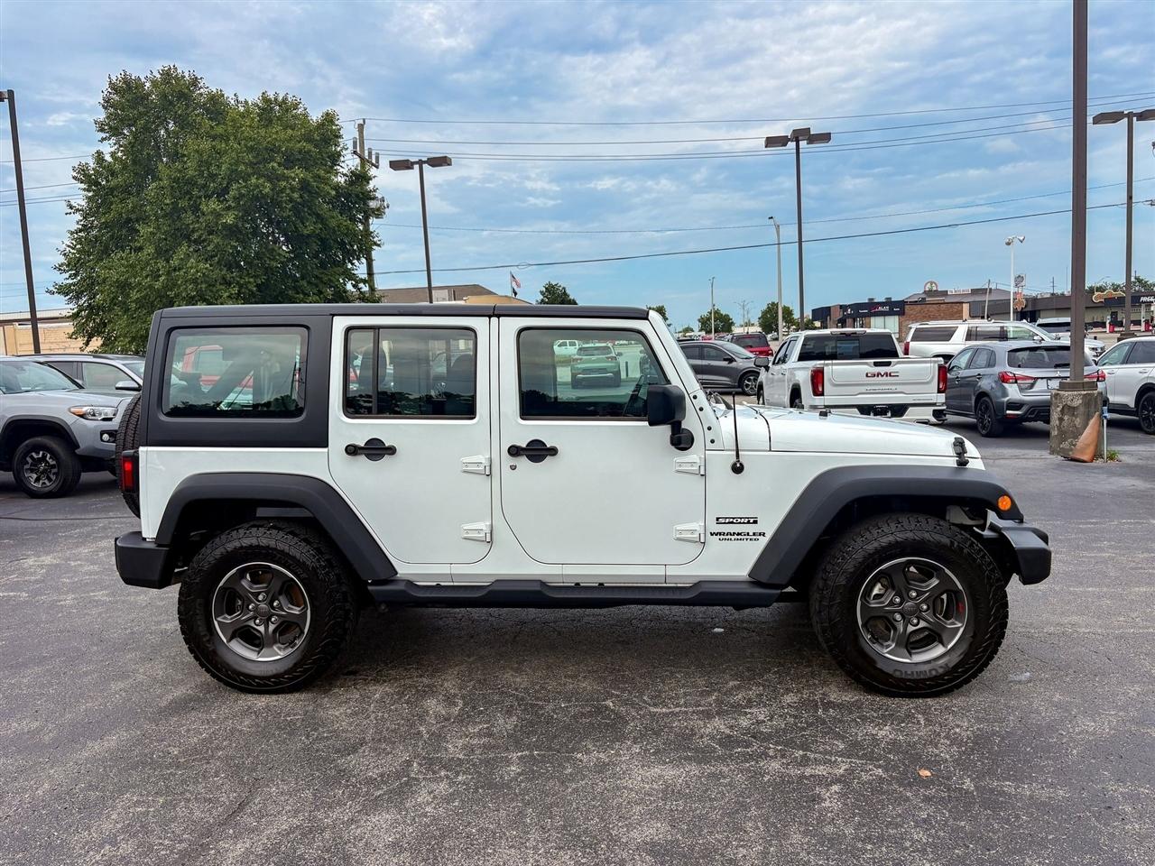 Jeep Wrangler  2017