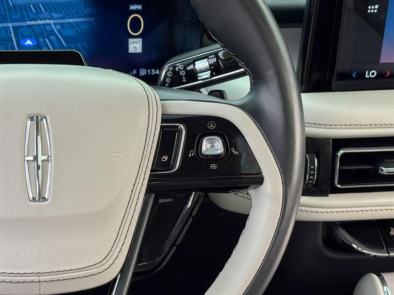 Lincoln Aviator  2025