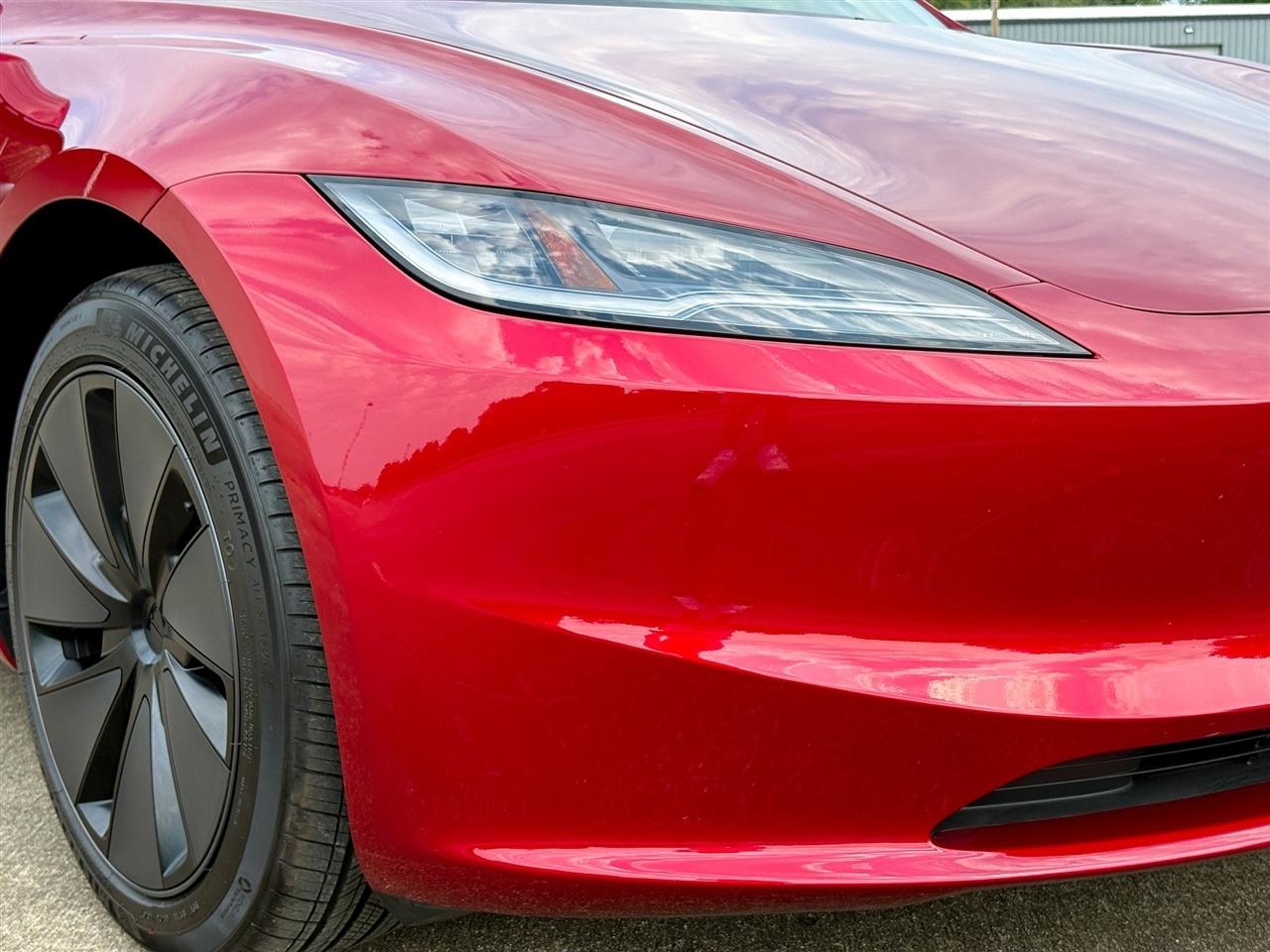 Tesla Model 3  2025