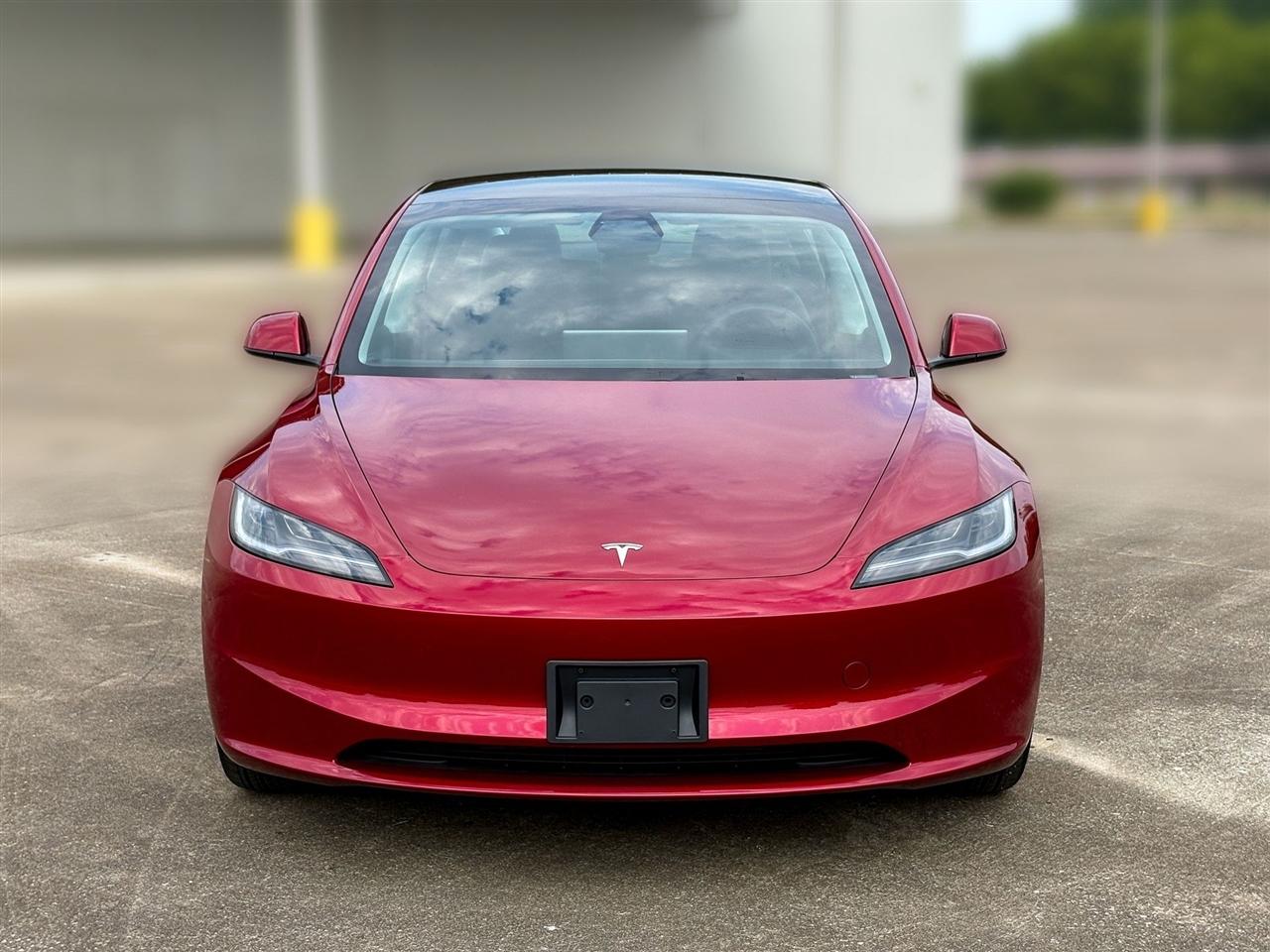 Tesla Model 3  2025