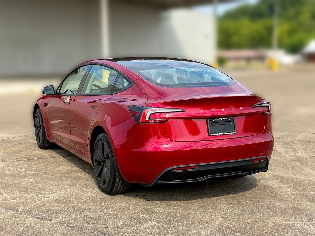 Tesla Model 3  2025