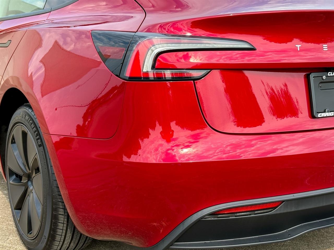 Tesla Model 3  2025