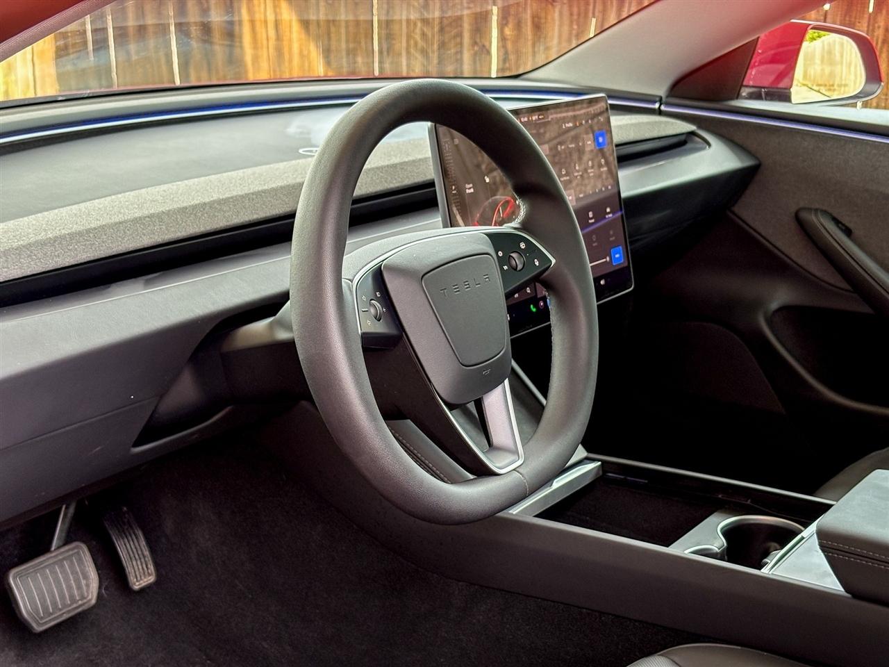 Tesla Model 3  2025