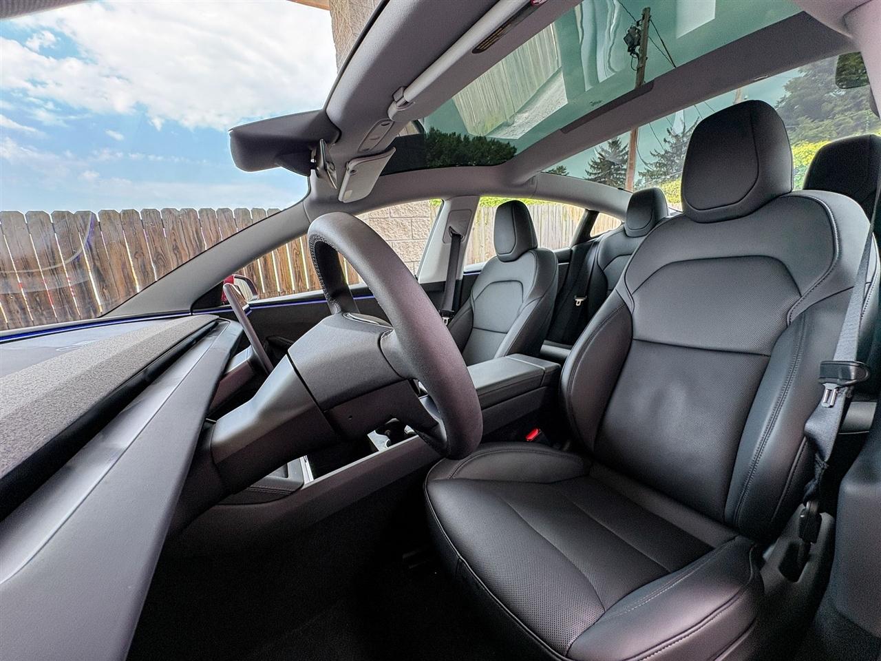 Tesla Model 3  2025
