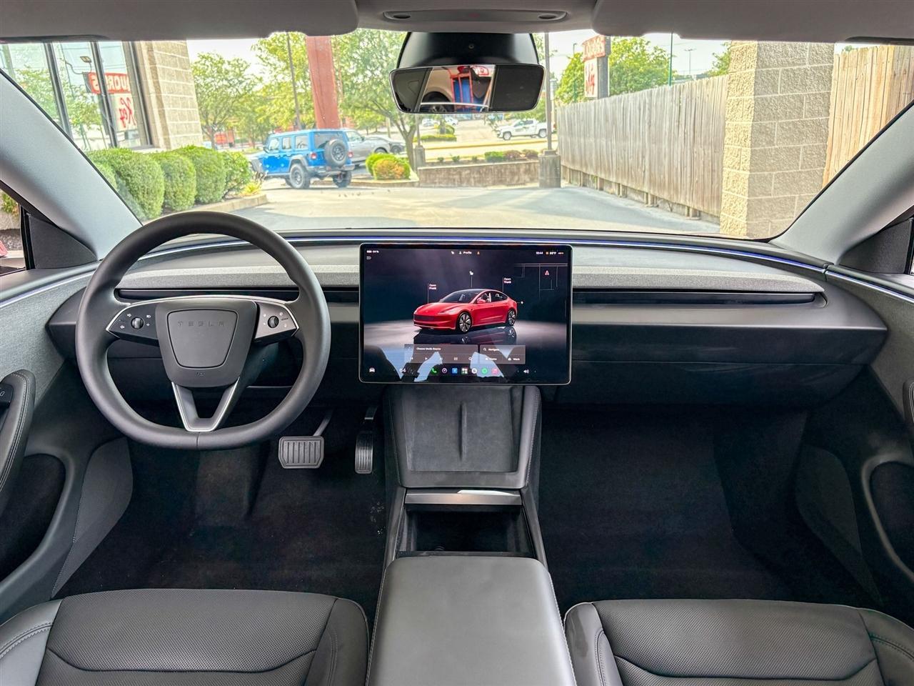 Tesla Model 3  2025