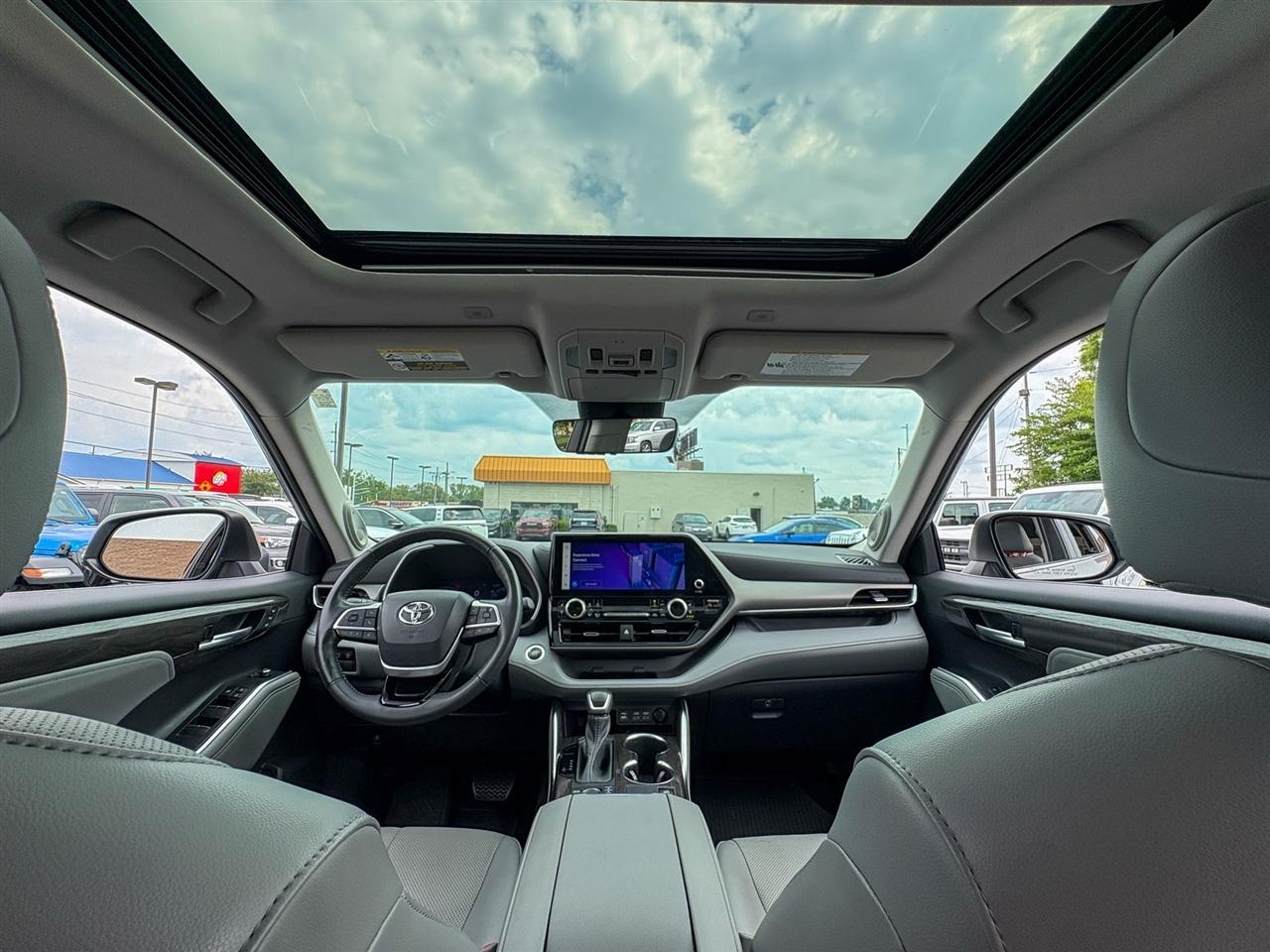 Toyota Highlander  2023