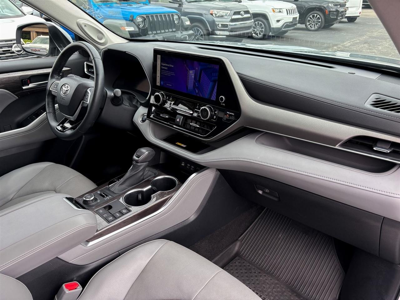 Toyota Highlander  2023