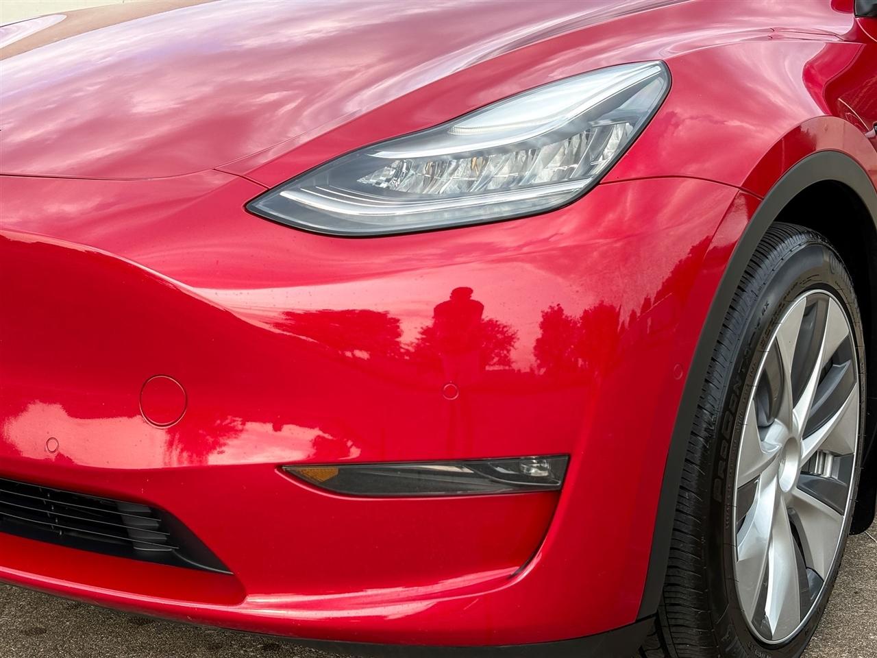 Tesla Model Y  2021