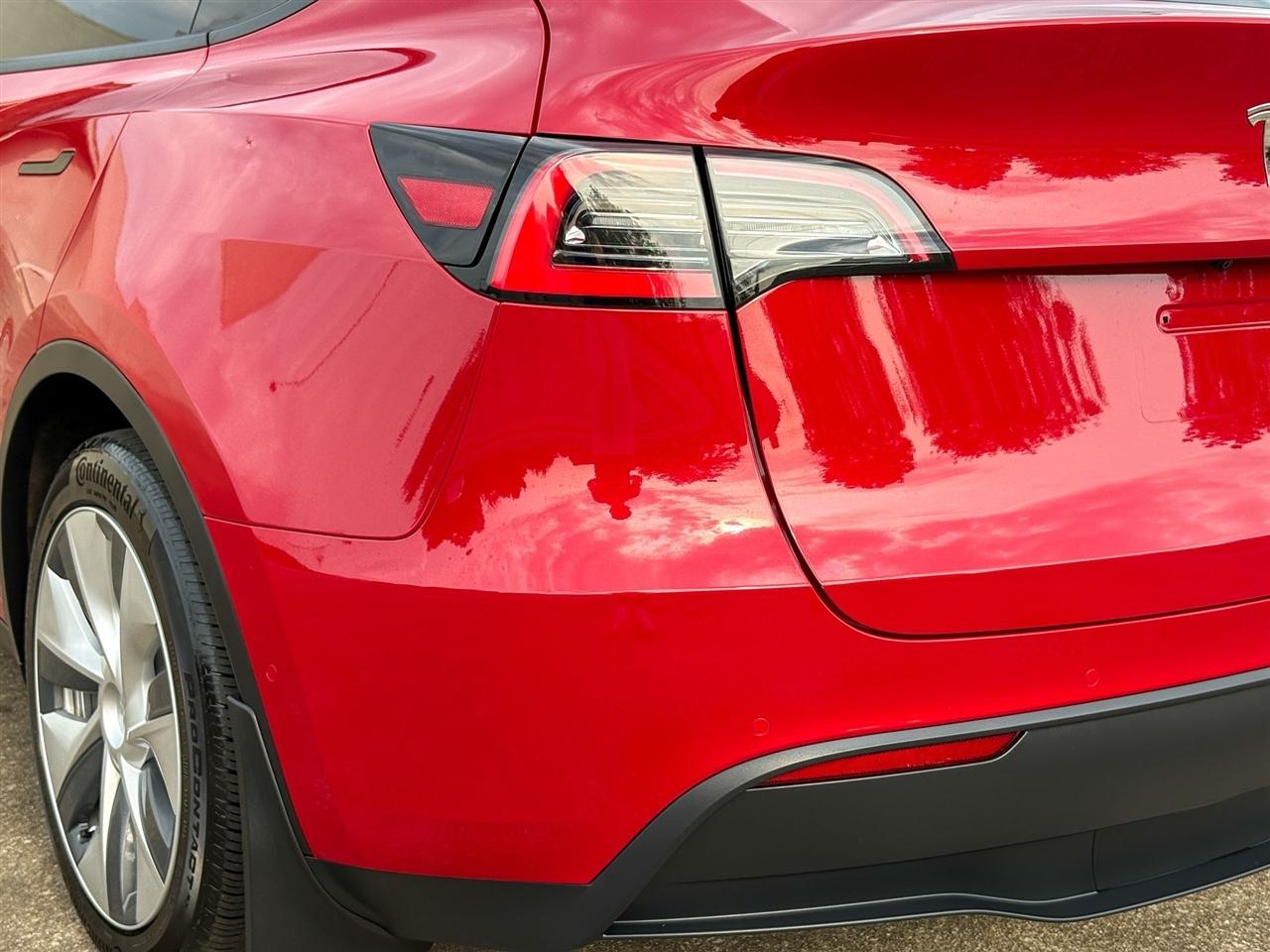 Tesla Model Y  2021
