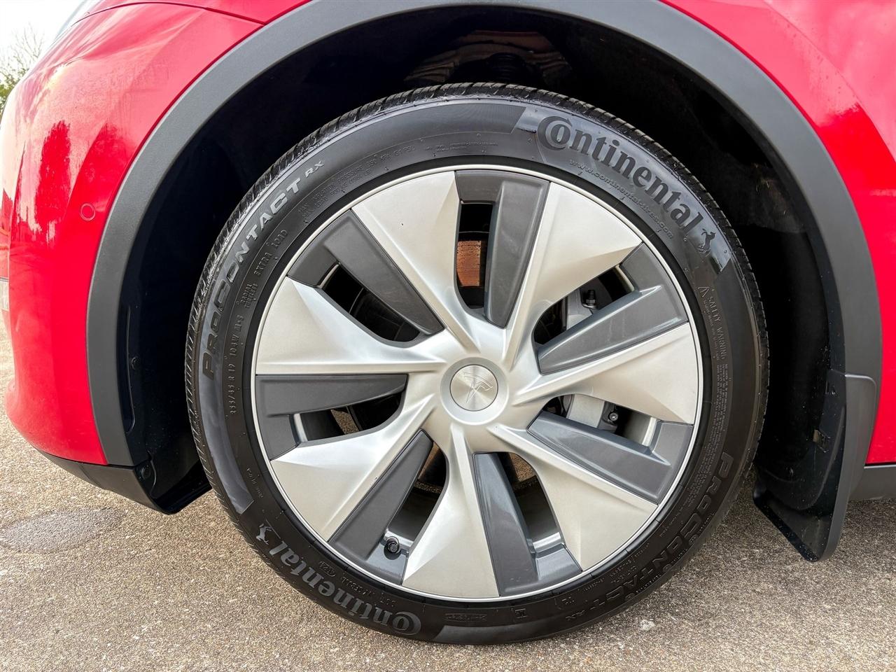 Tesla Model Y  2021