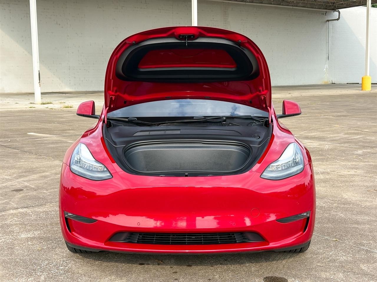 Tesla Model Y  2021