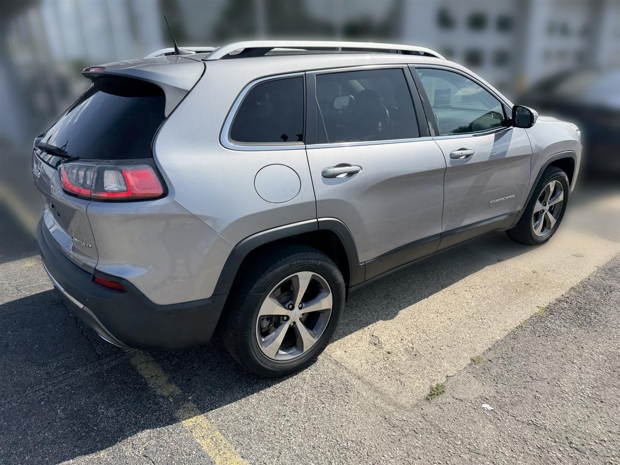 Jeep Cherokee  2019