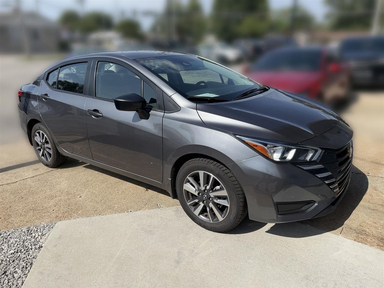 Nissan Versa  2024