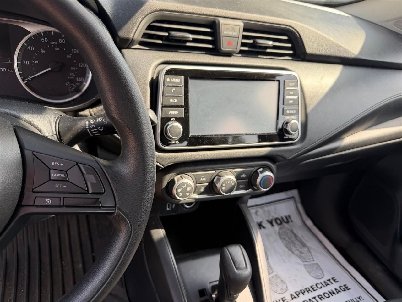 Nissan Versa  2024