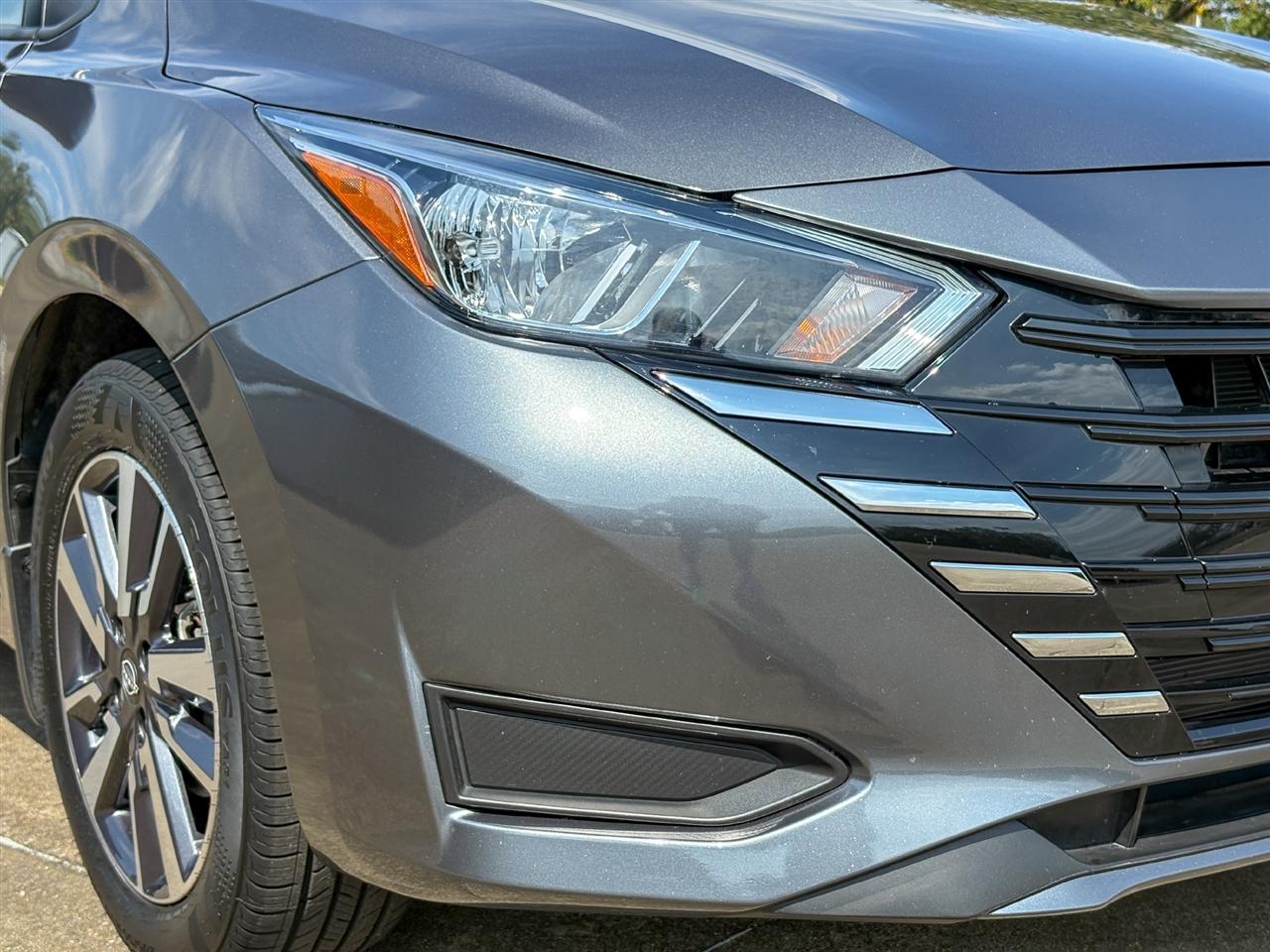 Nissan Versa  2024