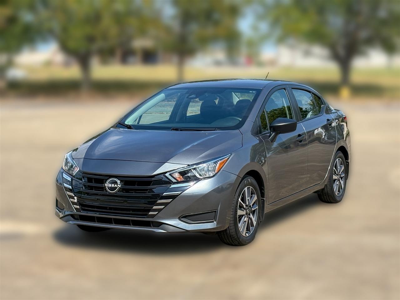 Nissan Versa  2024