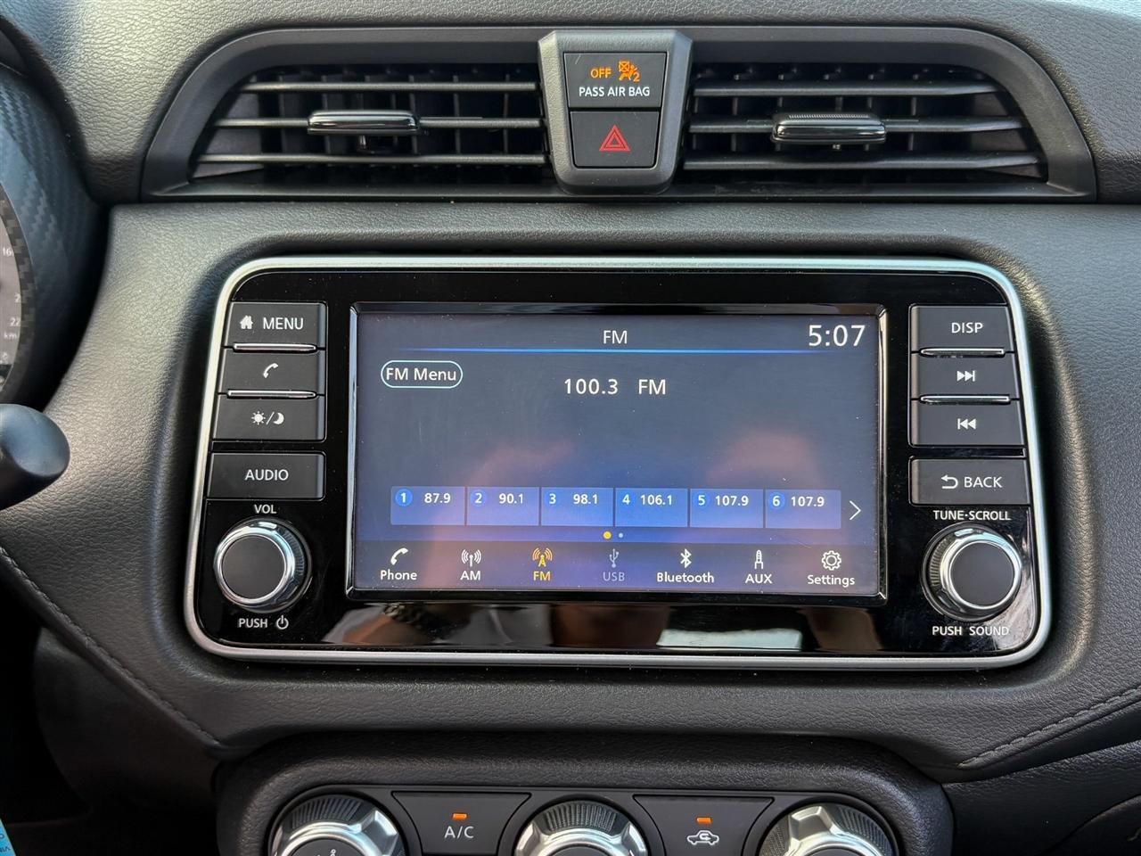 Nissan Versa  2024