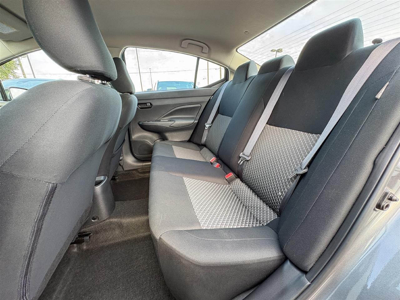 Nissan Versa  2024