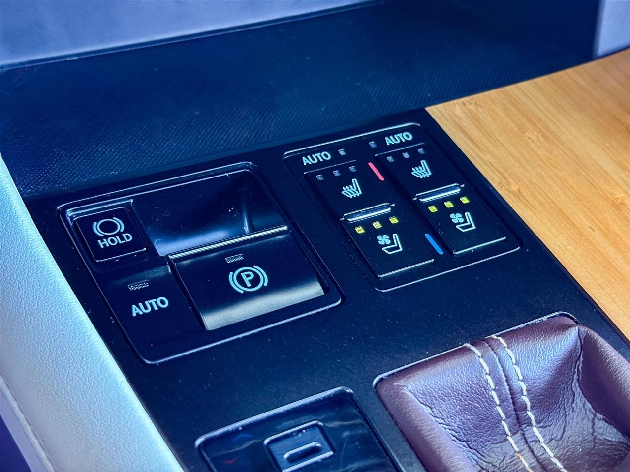 Lexus RX  2018