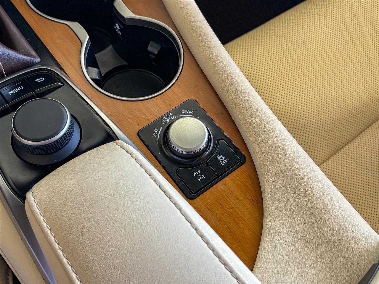 Lexus RX  2018