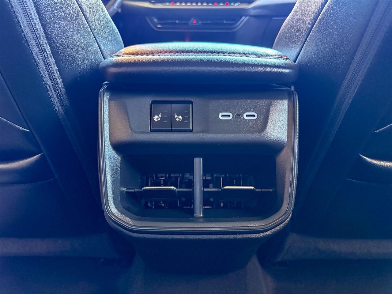 Dodge Charger  2026