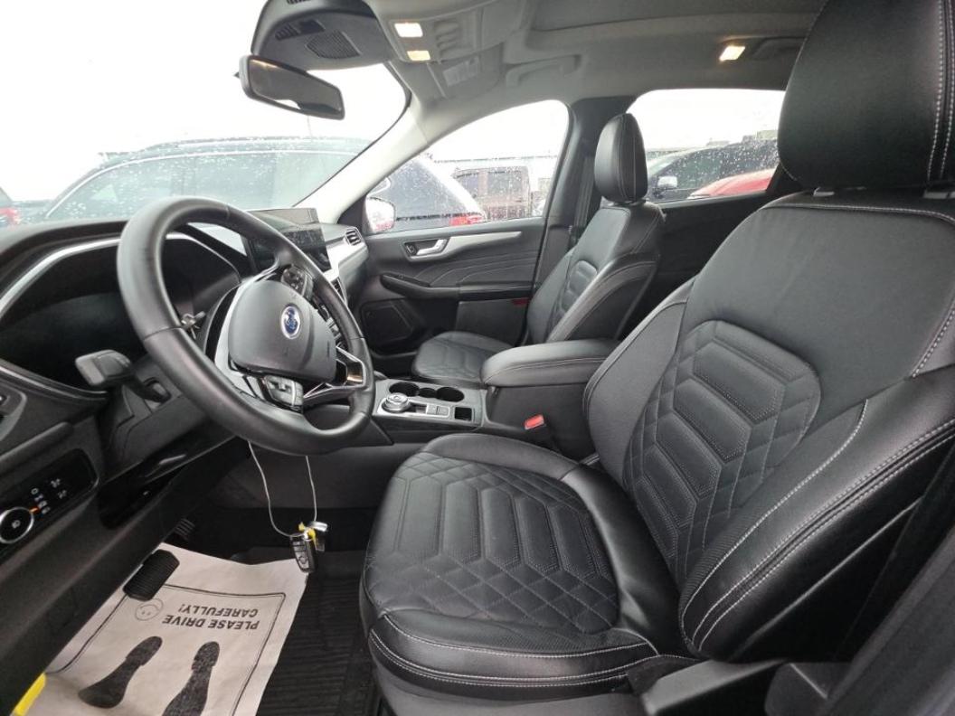 Ford Escape  2023