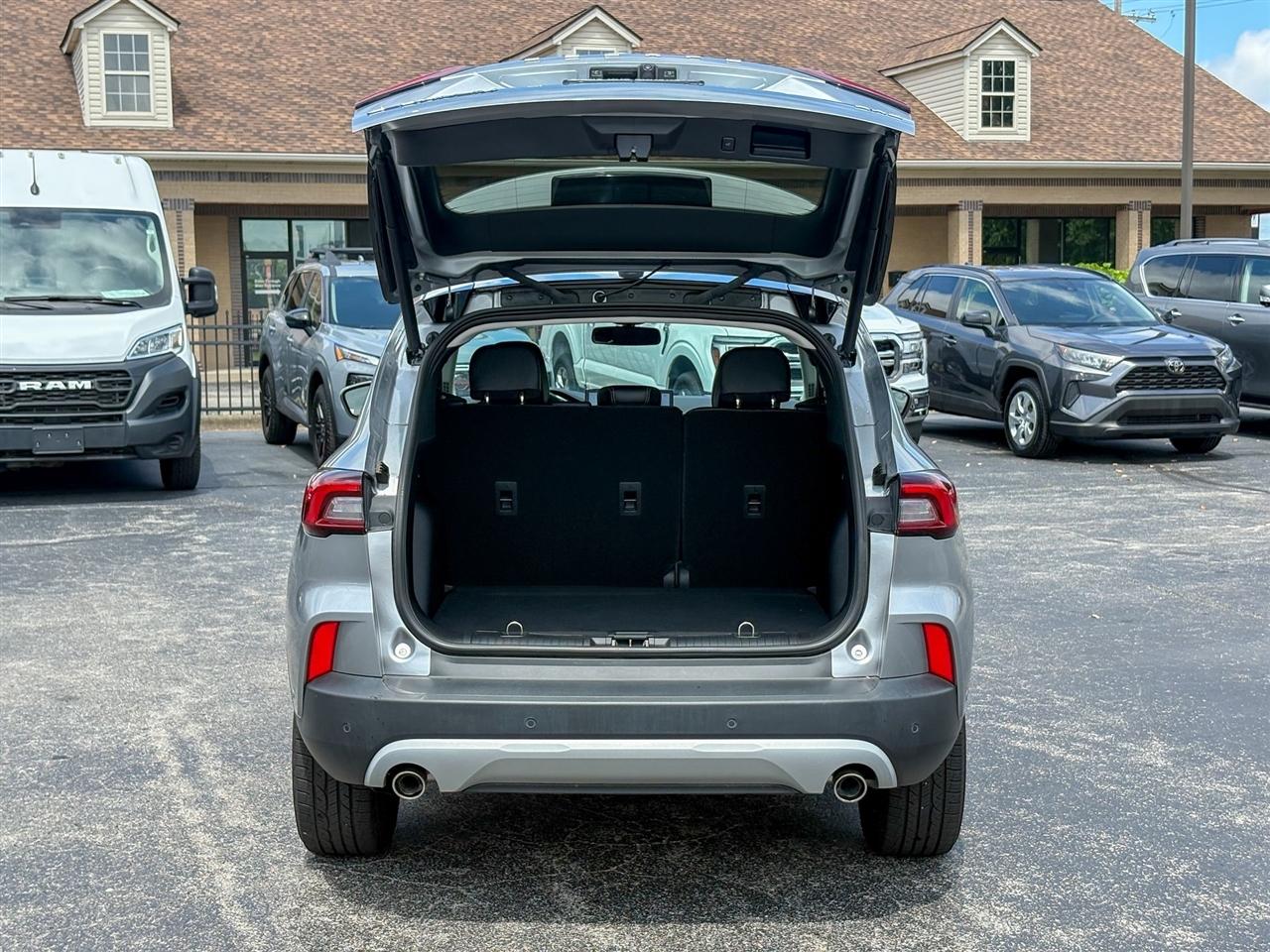 2023 Ford Escape Platinum - Photo 35