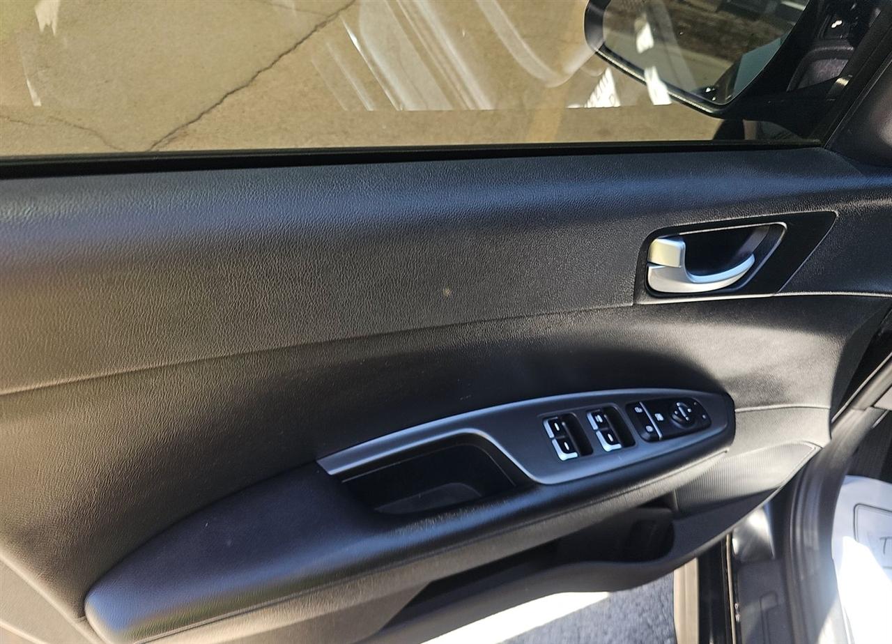 Kia Optima  2020