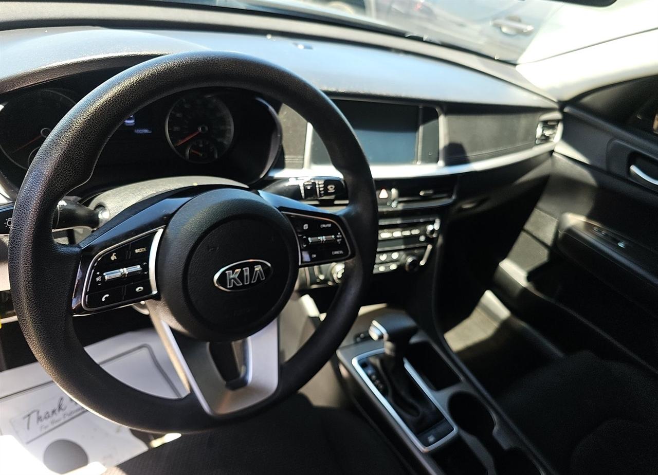 Kia Optima  2020