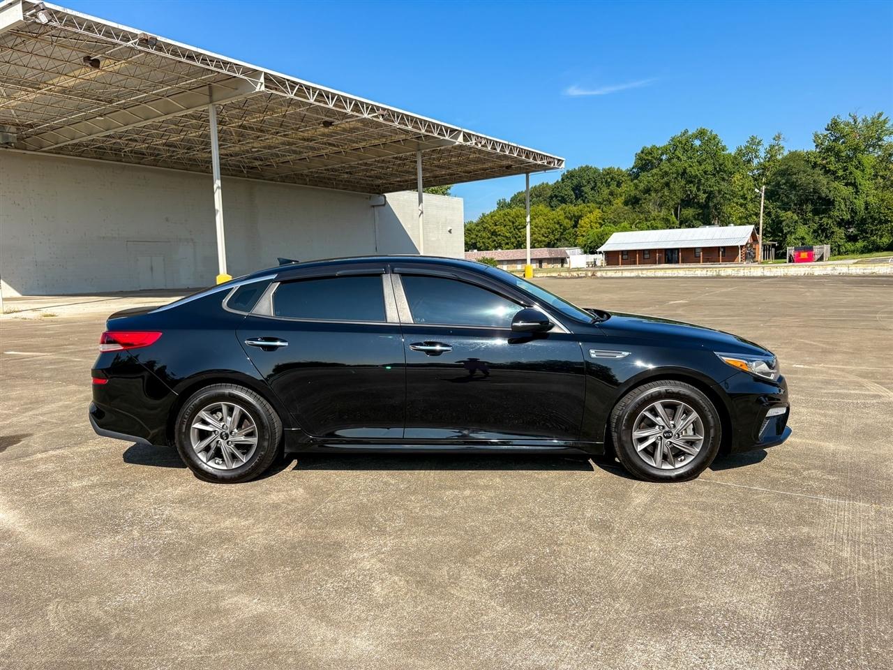 Kia Optima  2020