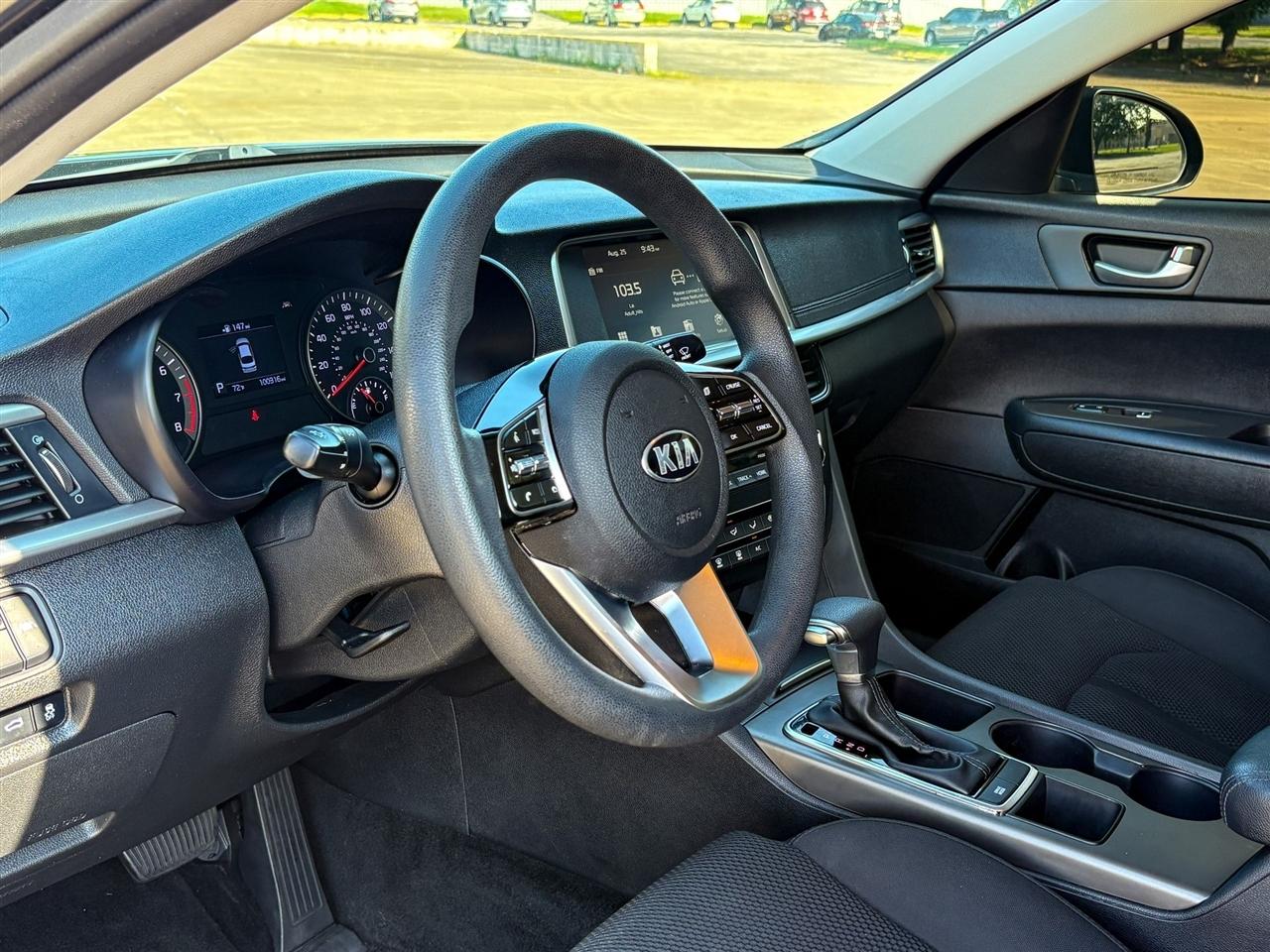 Kia Optima  2020
