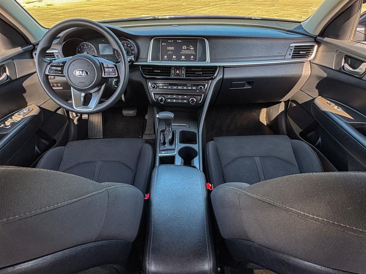 Kia Optima  2020