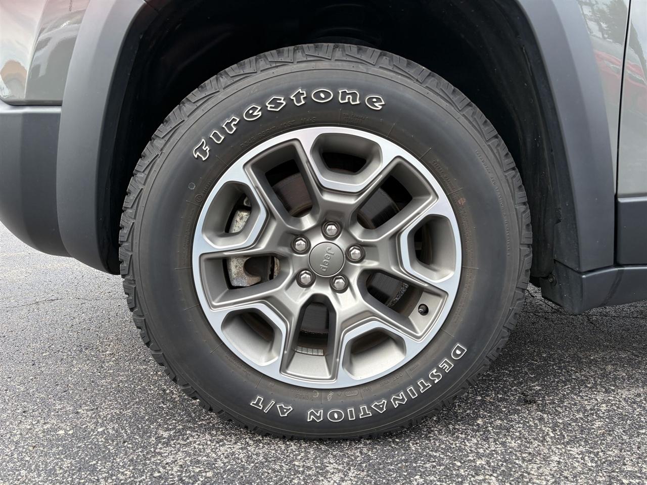 Jeep Cherokee  2022