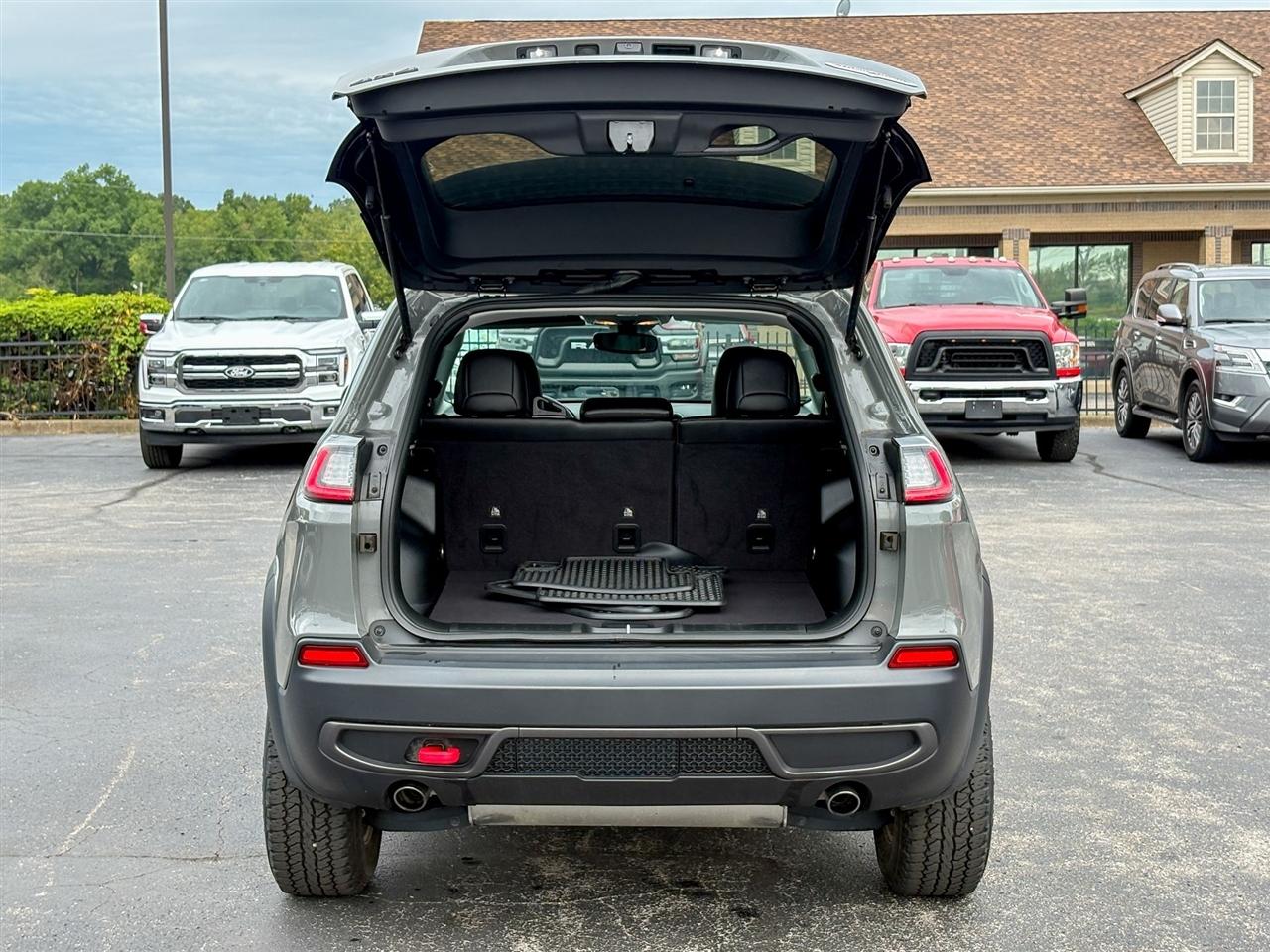Jeep Cherokee  2022