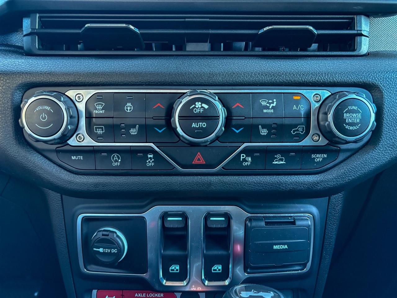 Jeep Wrangler  2024