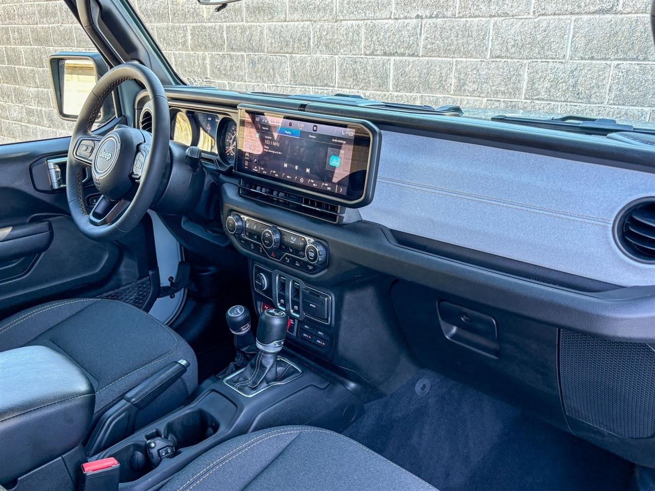 Jeep Wrangler  2024