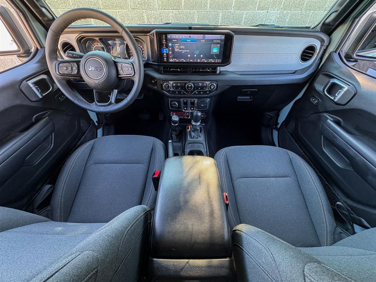 Jeep Wrangler  2024