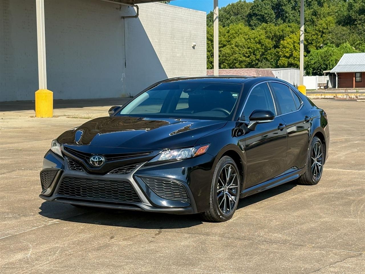 Toyota Camry  2024