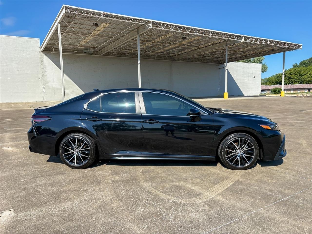 Toyota Camry  2024