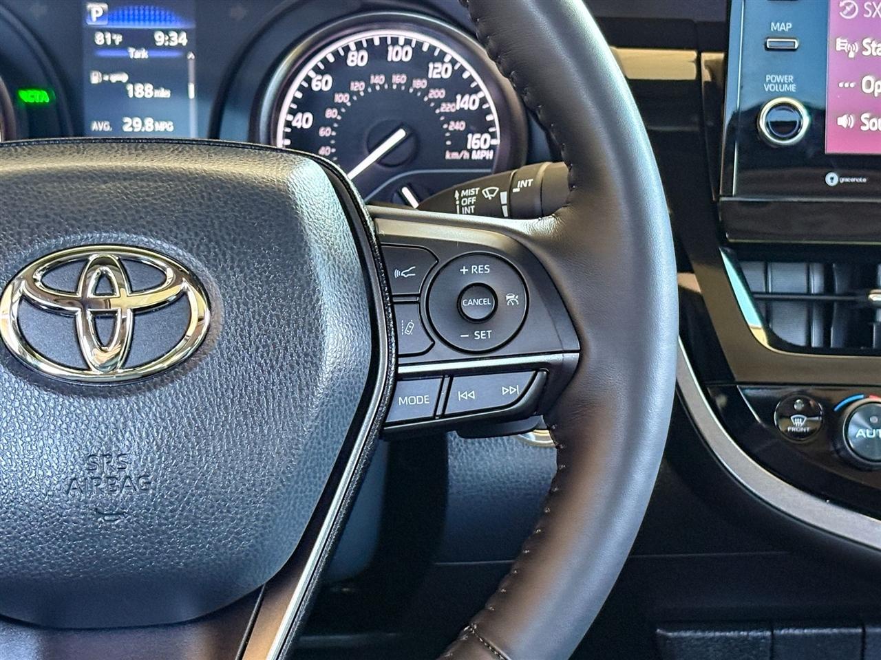 Toyota Camry  2024