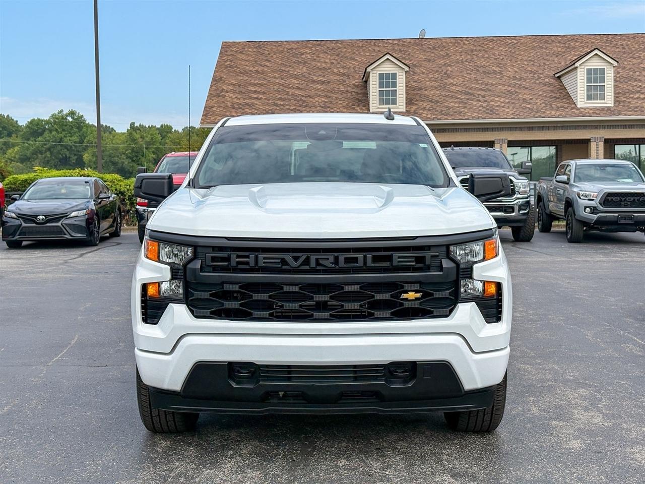Chevrolet Silverado 1500  2025