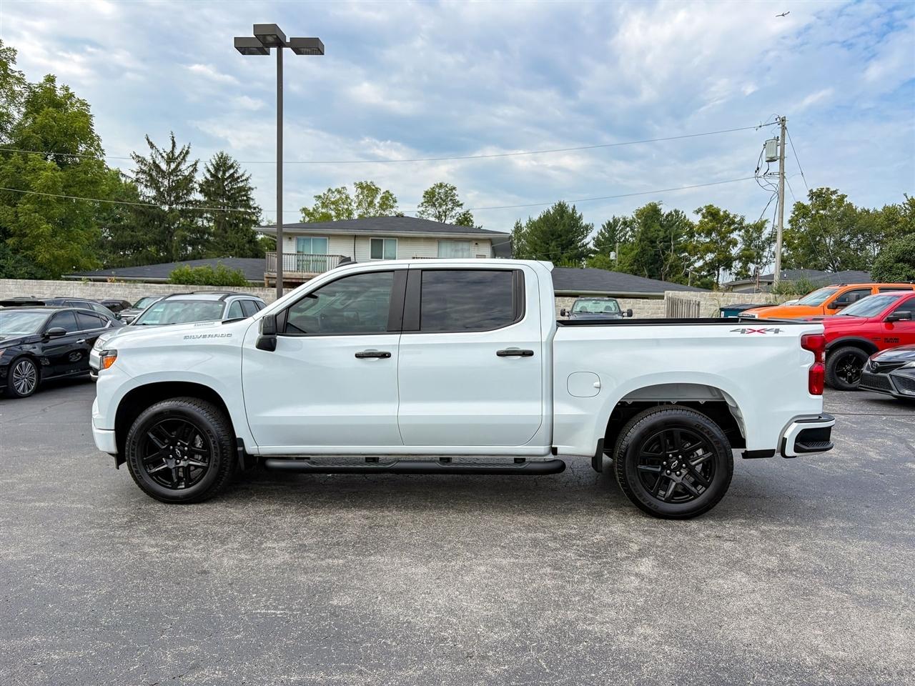 Chevrolet Silverado 1500  2025