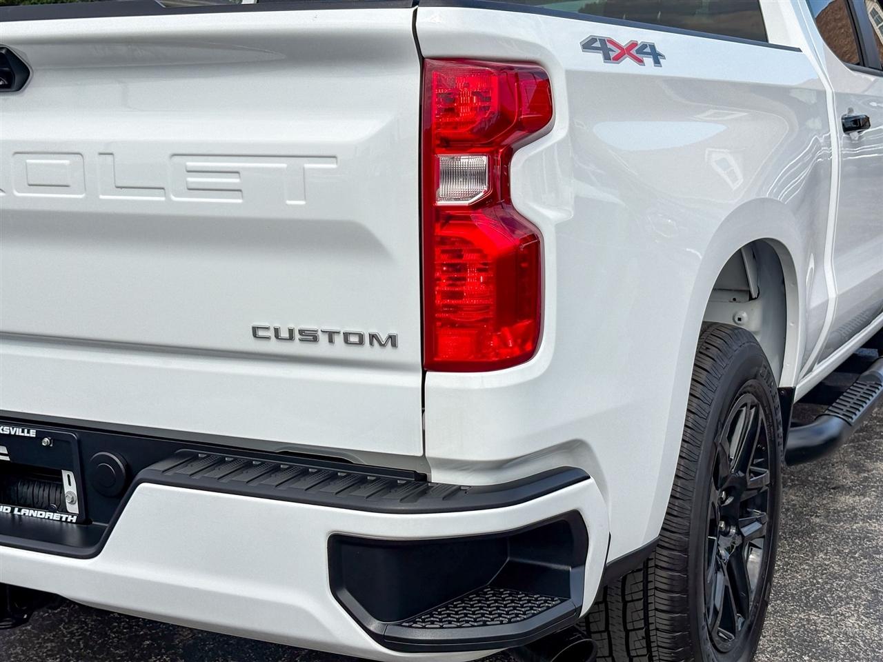 Chevrolet Silverado 1500  2025