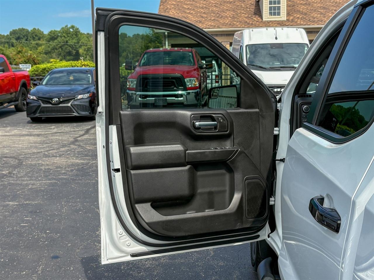 Chevrolet Silverado 1500  2025