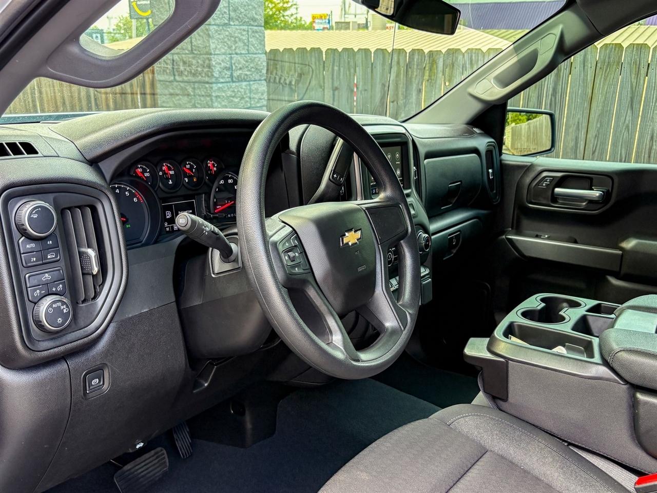 Chevrolet Silverado 1500  2025